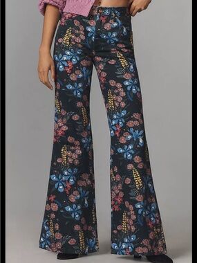 Wrangler x Anthropologie - Jeans in Black with Yellow, Blue & Pink Flowers